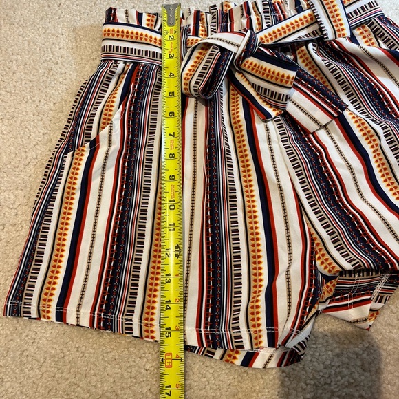 Striped Paperbag Elastic Tribal Boho Belted Shorts Size Medium - Picture 7 of 7